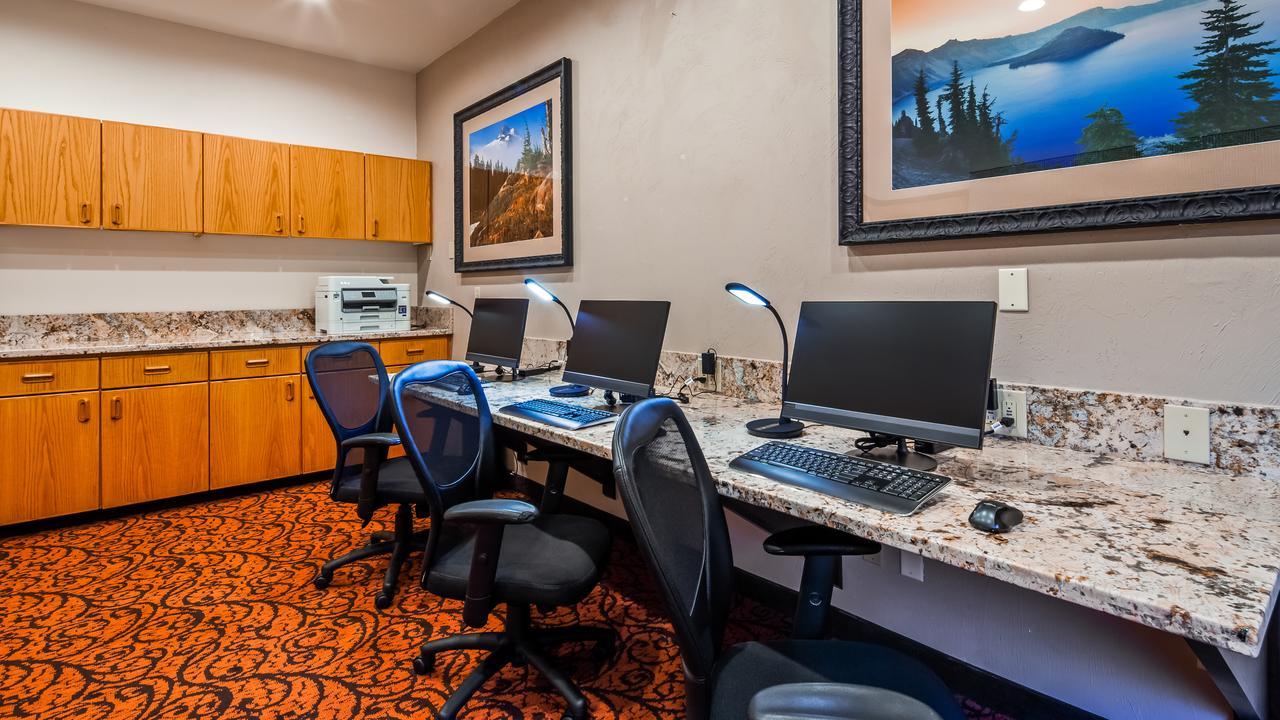Best Western Plus Mill Creek Inn Сейлем Экстерьер фото